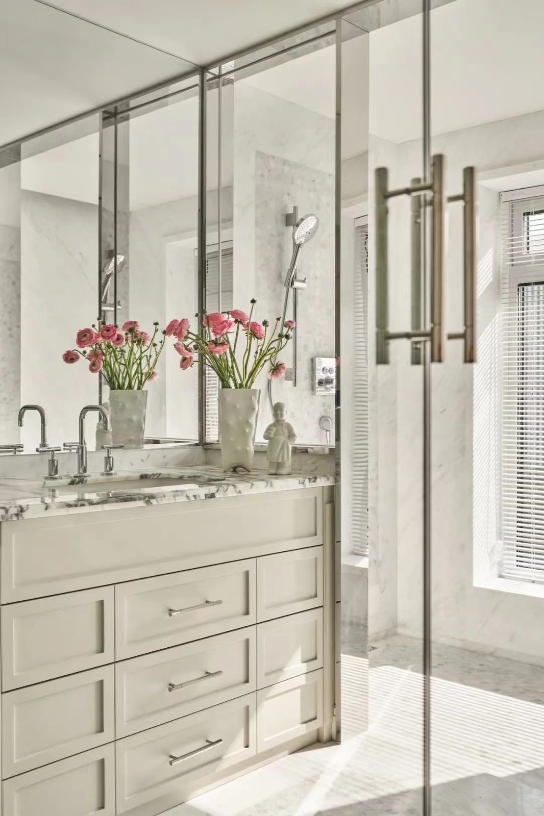 Bathroom custom vanity and mirrored cabinet